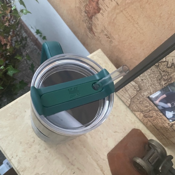 Stanley 40 oz. Quencher H2.0 FlowState Tumbler ***Limited Edition*** - Picture 4 of 4